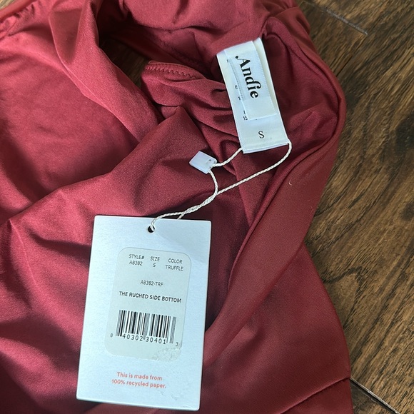 NWT Andie Riches Side Bottom in Truffle Size Small - Picture 3 of 3